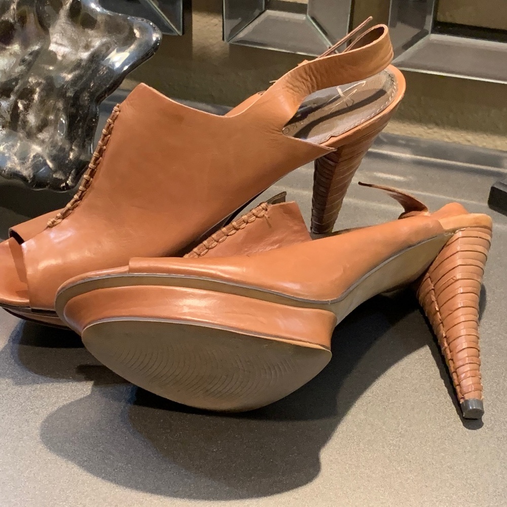 Platform shoes